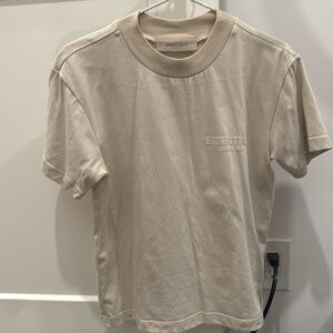 Essentials fear of god tee shirt